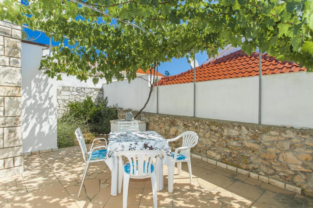 Holiday Home Neda Vela Luka Eksteriør billede