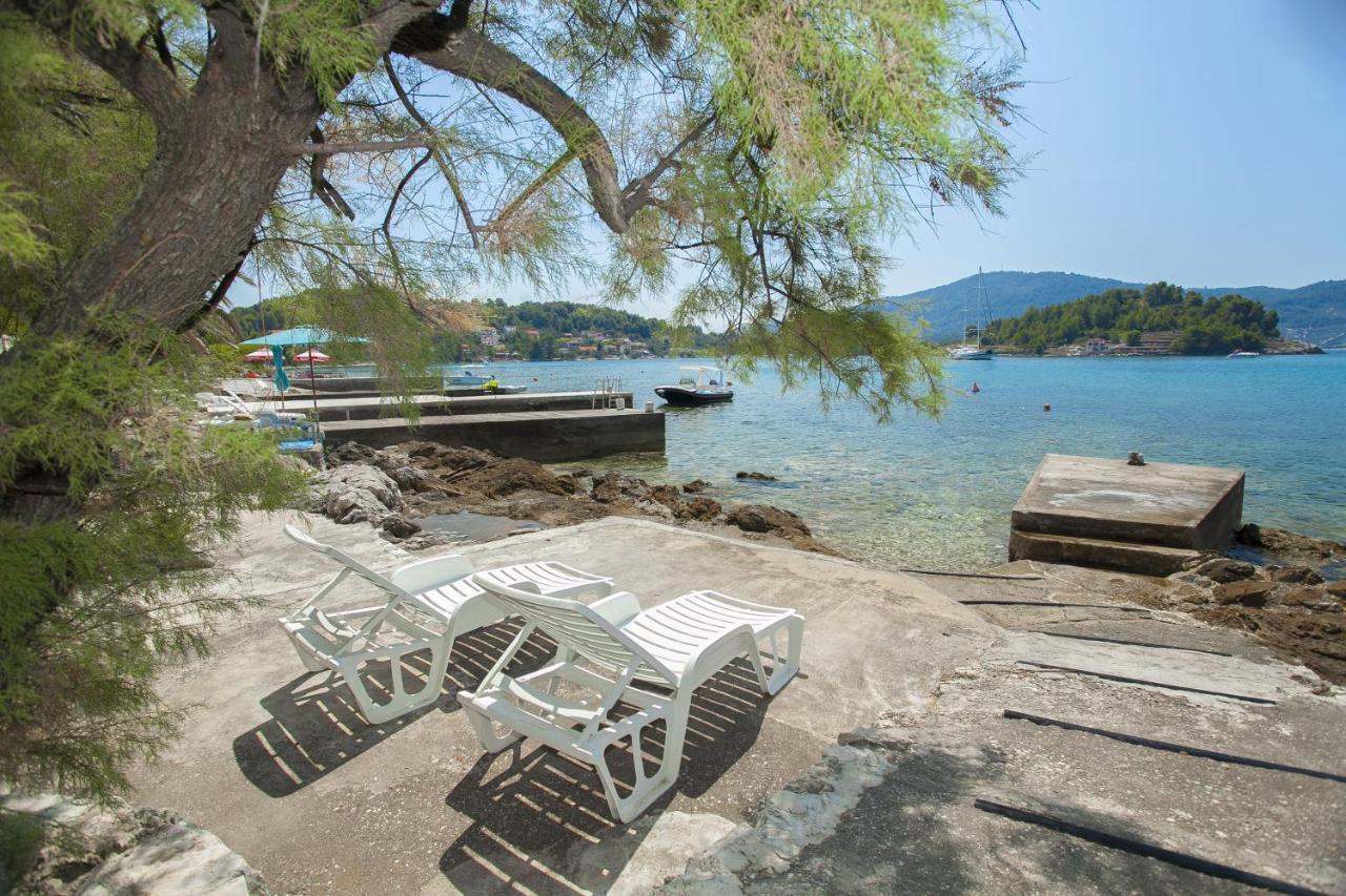 Holiday Home Neda Vela Luka Eksteriør billede